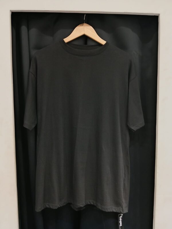 Remera Basic Black